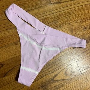 VS pink crossover thong